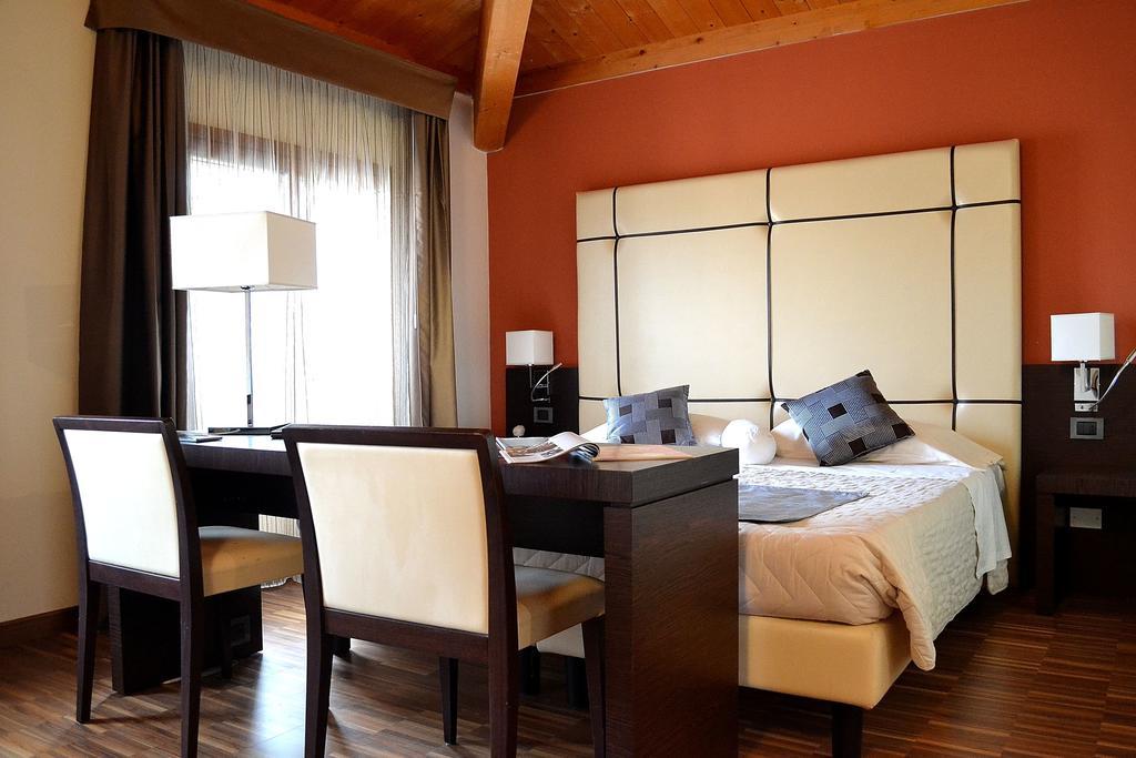 Albergo Minuetto Adria Phòng bức ảnh